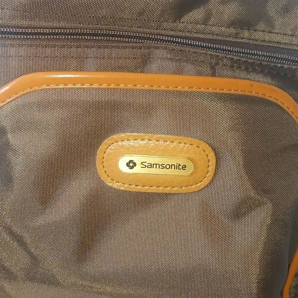 Vintage Samsonite Brown & Camel Square Messenger Satchel Bag.